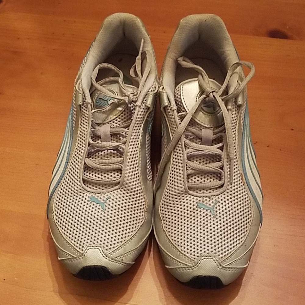 Puma Sneakers